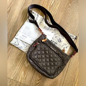 MZ Wallace. Magnet Metro Crossbody Deluxe. Perfect on the go bag. No flaws.